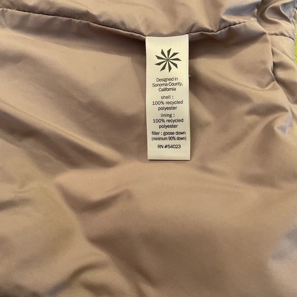 Athleta Responsible Down Jacket, Size Large - image 5